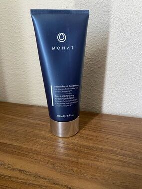 MONAT Intense Repair Conditioner - Navy Blue Tube